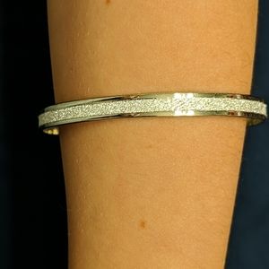 Silver sparkle fashion bangle bracelet